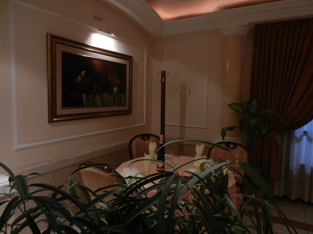 Guesthouse Ellite Požarevac エクステリア 写真